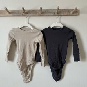 H&M Set of 2 Organic Cotton Bodysuits Size 12 Months